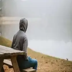 جريح الهوي